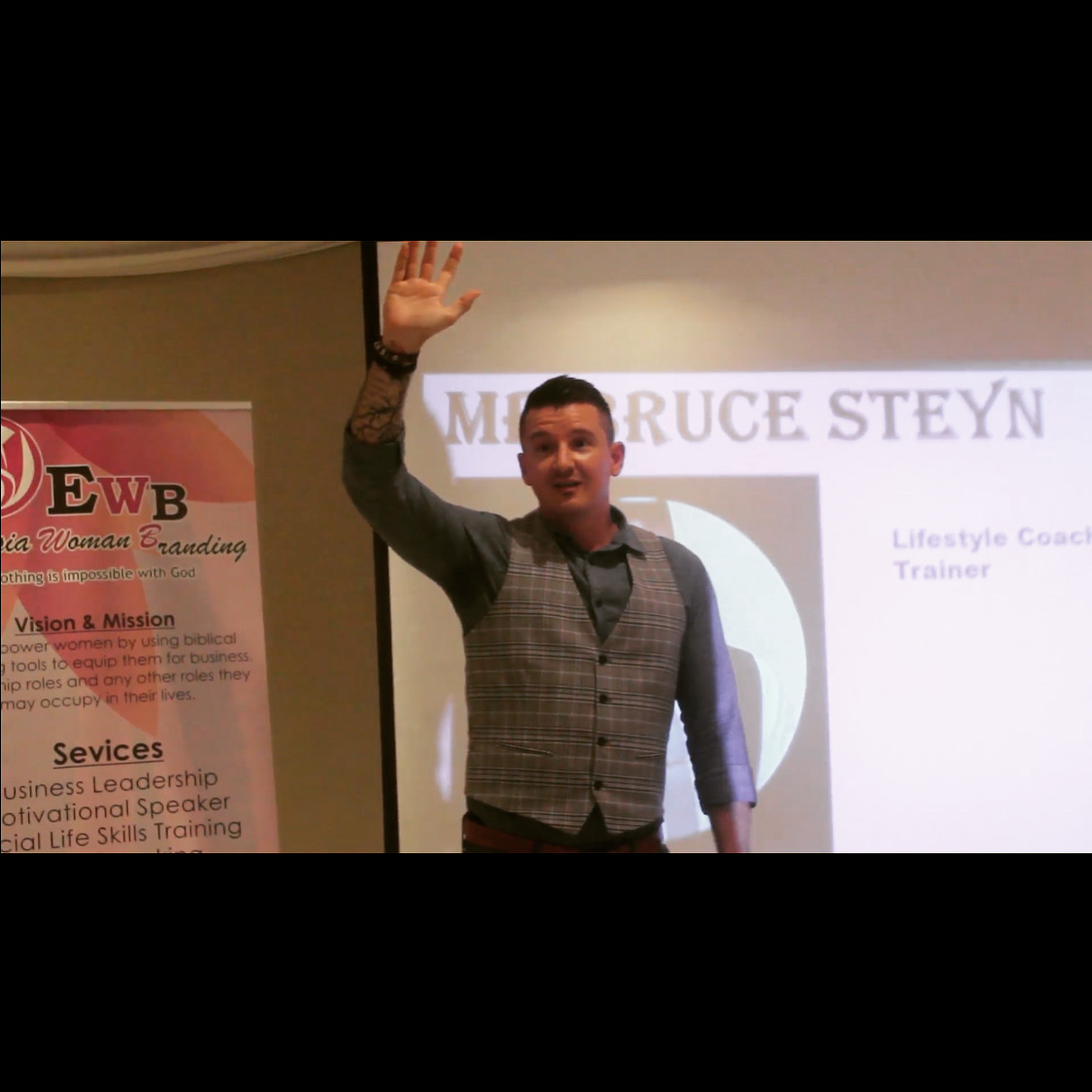 Bruce Steyn speaking at a business systems event